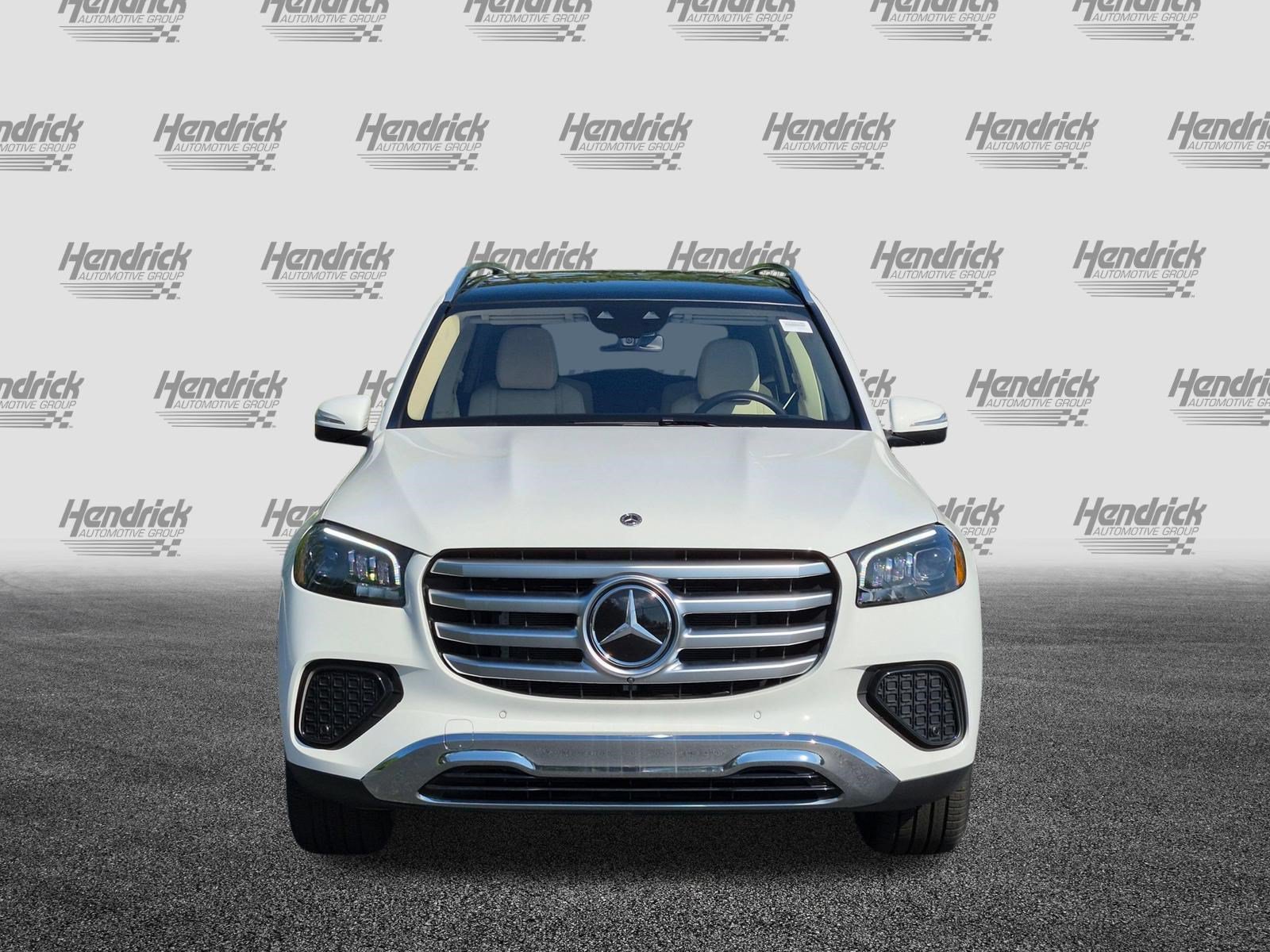 Certified 2025 Mercedes-Benz GLS 450 4MATIC image 3
