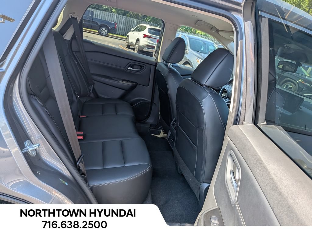 Used 2026 Nissan Rogue SL AWD/4WD image 15