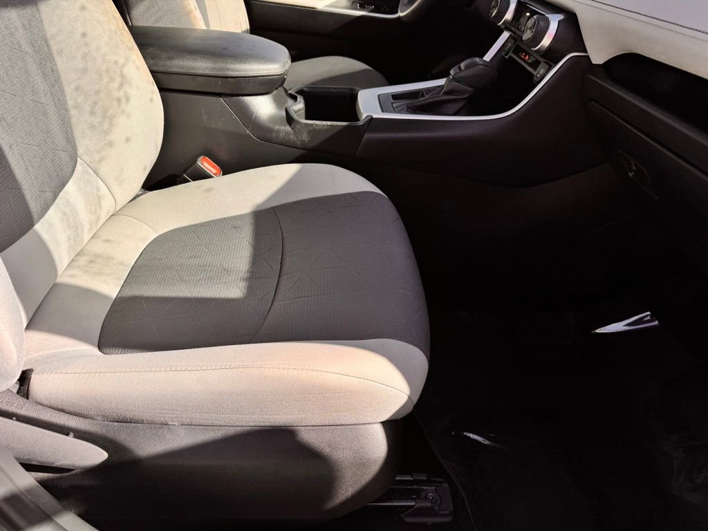 Used 2024 Toyota RAV4 XLE image 29