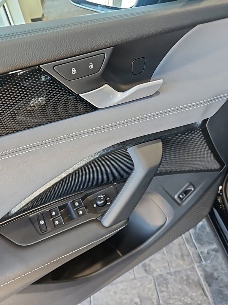 New 2026 Volkswagen Tiguan SE image 27