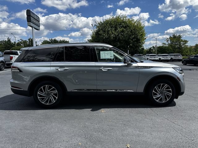 Certified 2024 Lincoln Aviator AWD w/ Elements Package image 4