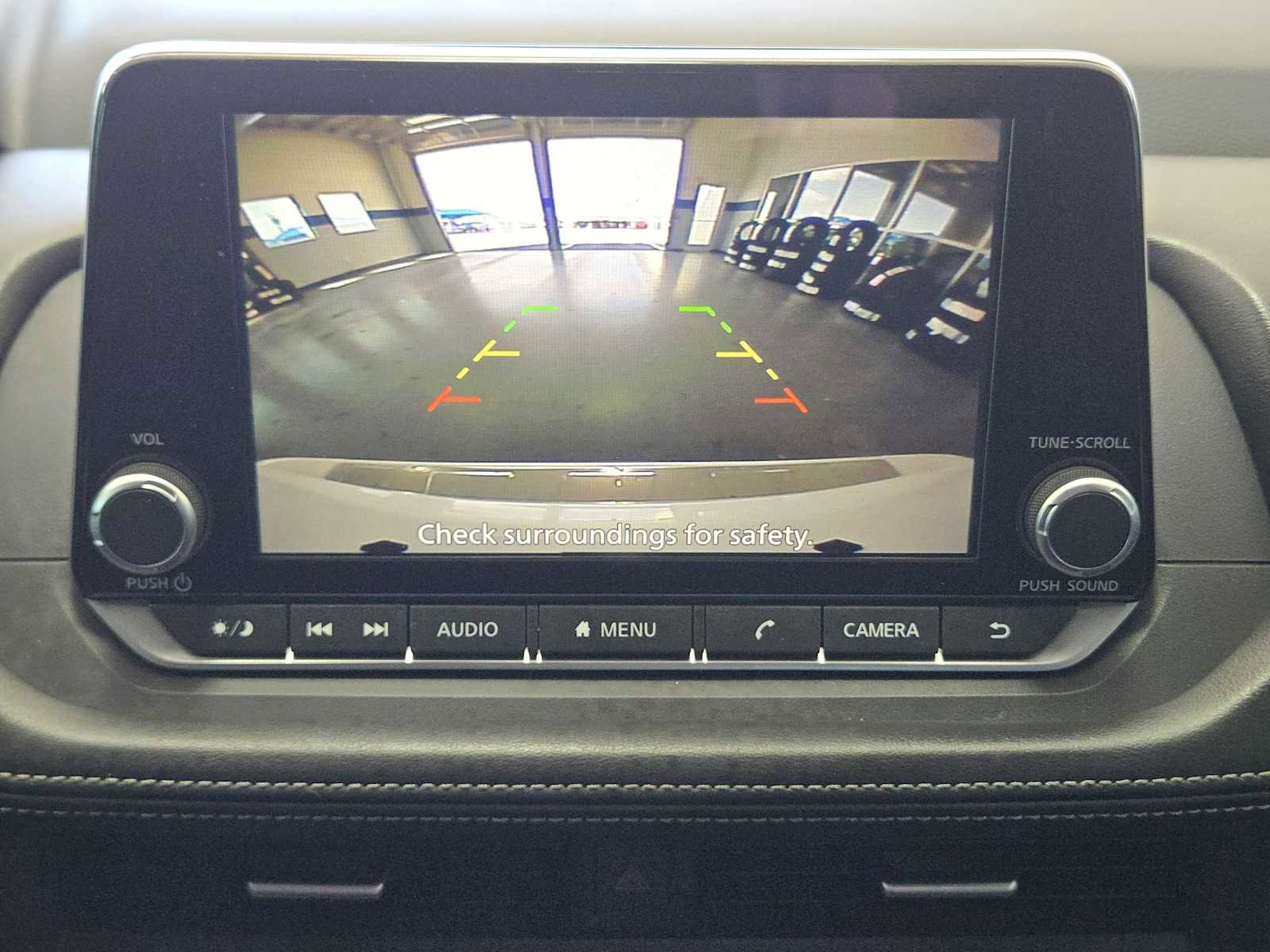 Used 2024 Nissan Rogue SV FWD image 17