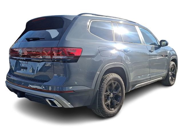 Used 2025 Volkswagen Atlas Peak Edition SE image 6
