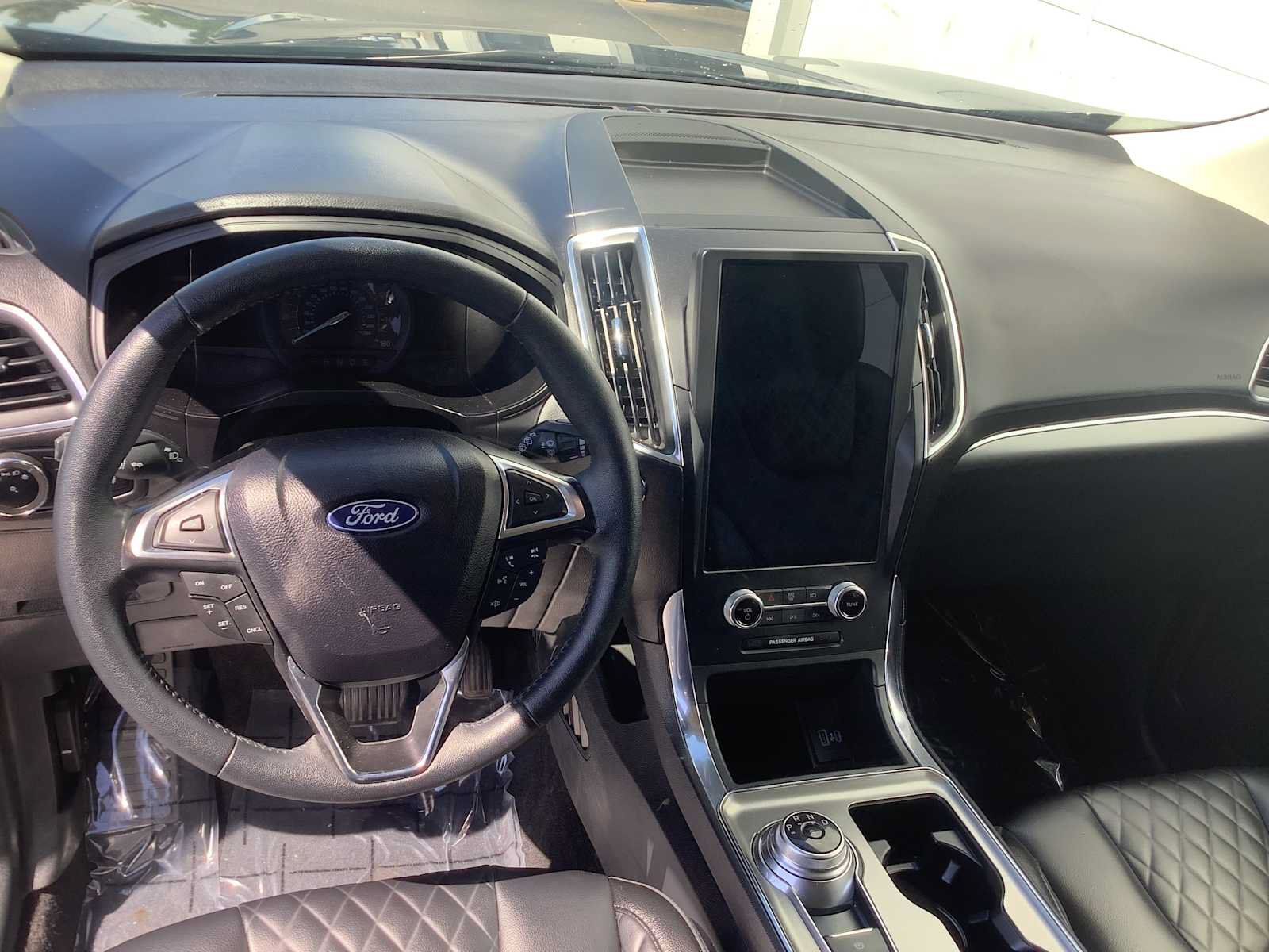 Used 2024 Ford Edge Titanium AWD/4WD image 10