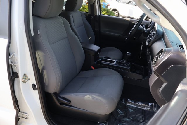 Used 2020 Toyota Tacoma SR w/ SR Convenience Package image 20