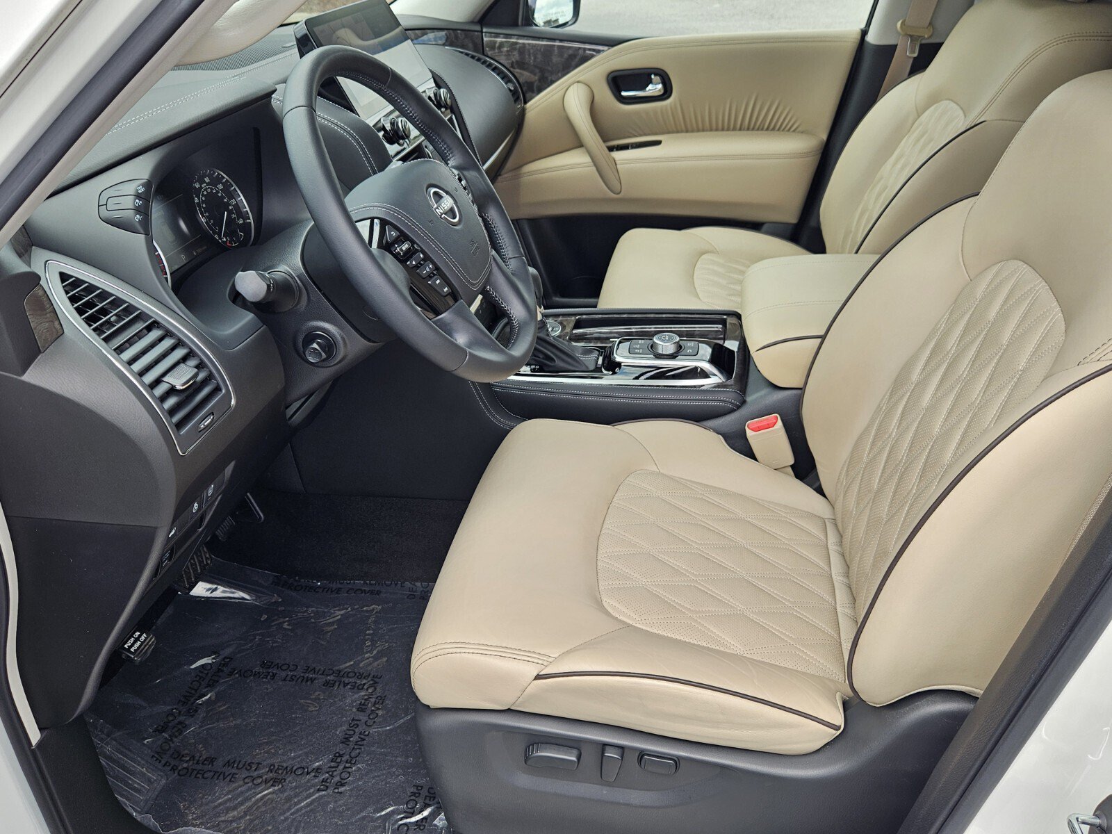 Used 2021 Nissan Armada Platinum w/ Captain's Chairs Package RWD image 17