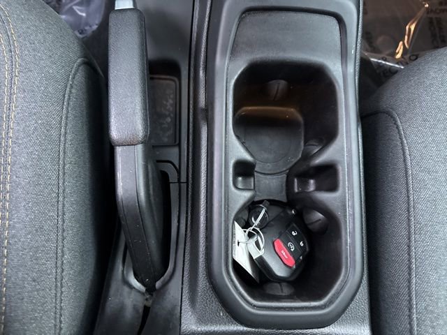 Used 2024 Jeep Wrangler Unlimited Sahara AWD/4WD image 29