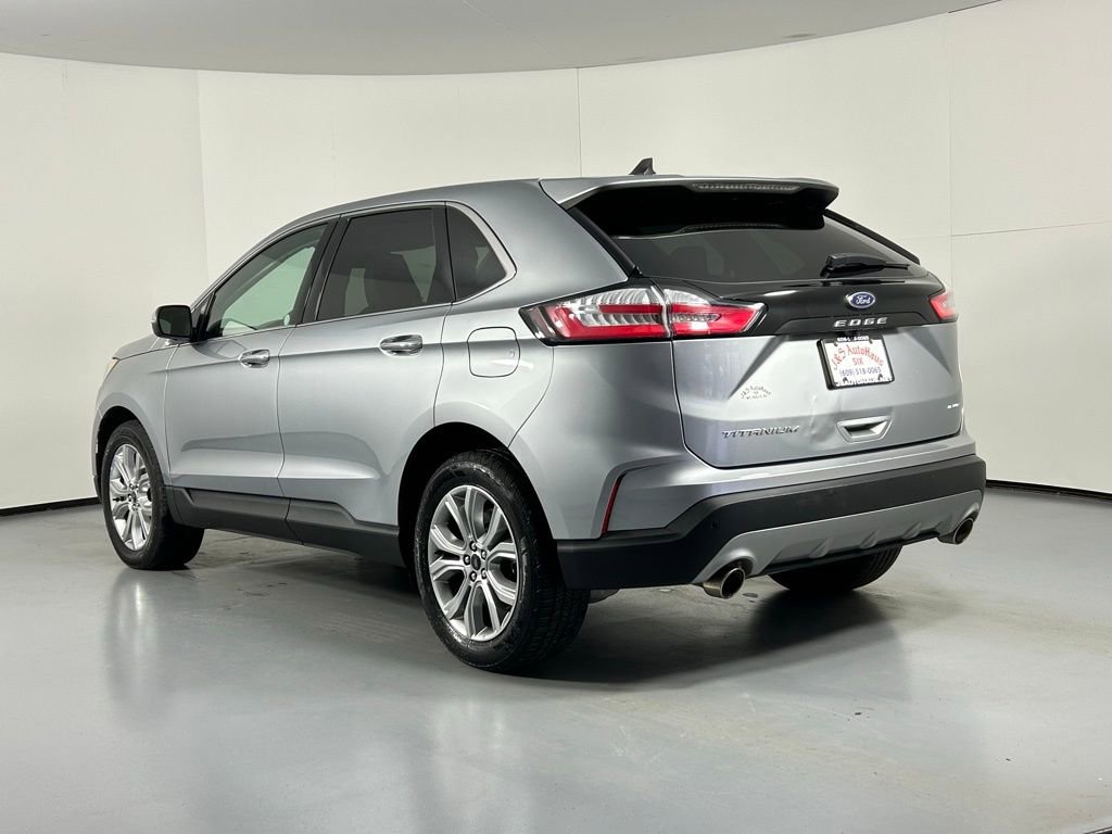 Used 2024 Ford Edge Titanium image 5