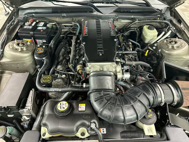 Used 2005 Ford Mustang GT RWD image 26
