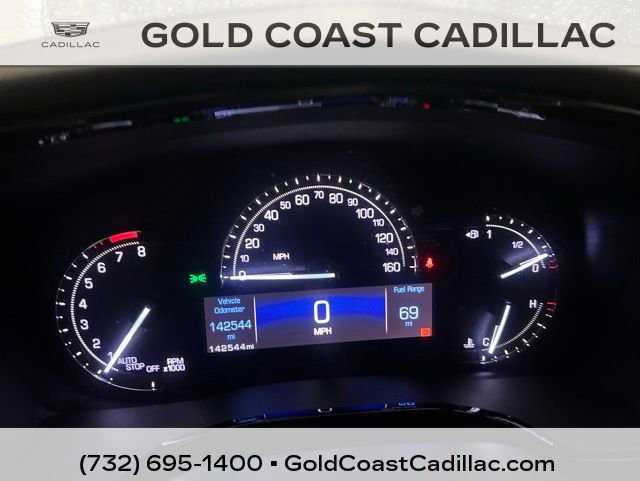 Used 2017 Cadillac XT5 Luxury w/ LPO, Wheel Lock Package AWD/4WD image 2