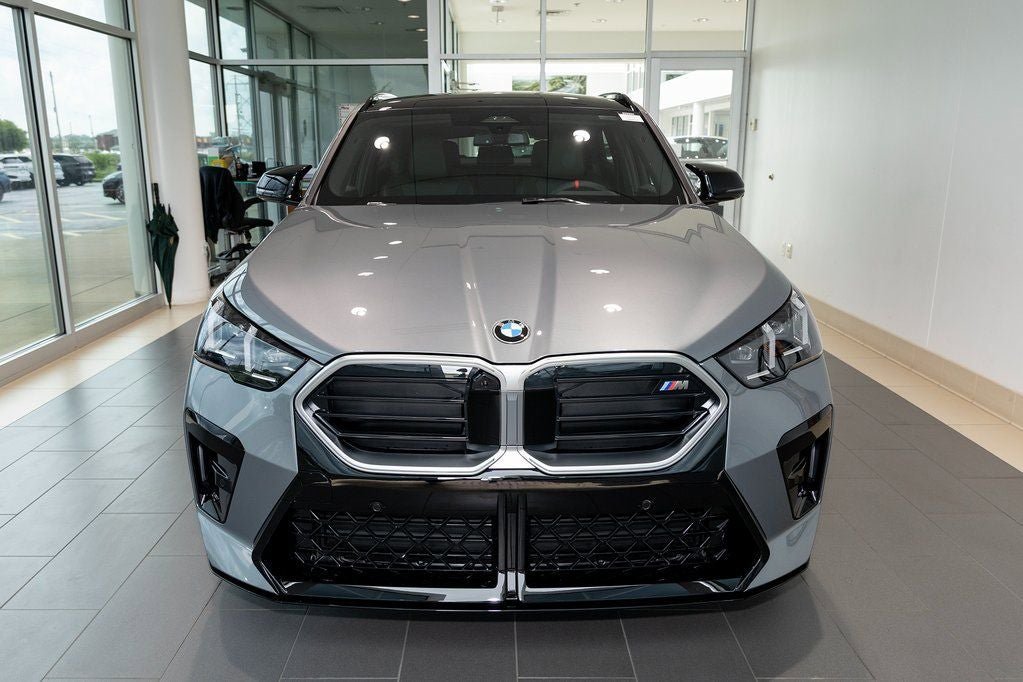 Used 2025 BMW X2 M35i w/ Premium Package image 2