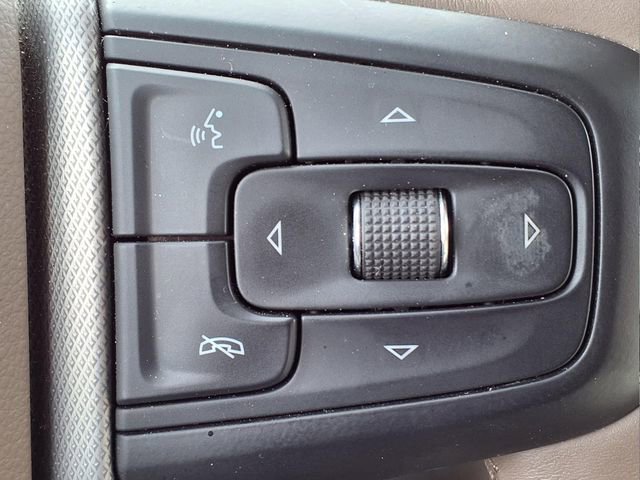 Used 2021 GMC Yukon Denali w/ Denali Premium Package image 24