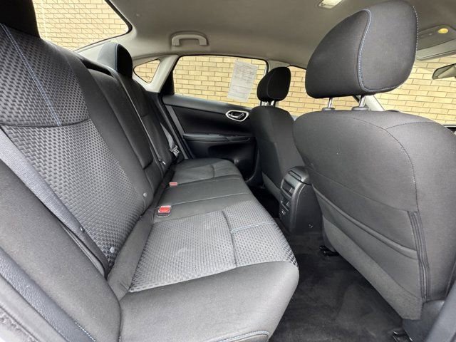 Used 2019 Nissan Sentra SR w/ Exterior Package image 14