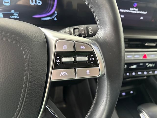 Used 2025 Kia Telluride S image 16