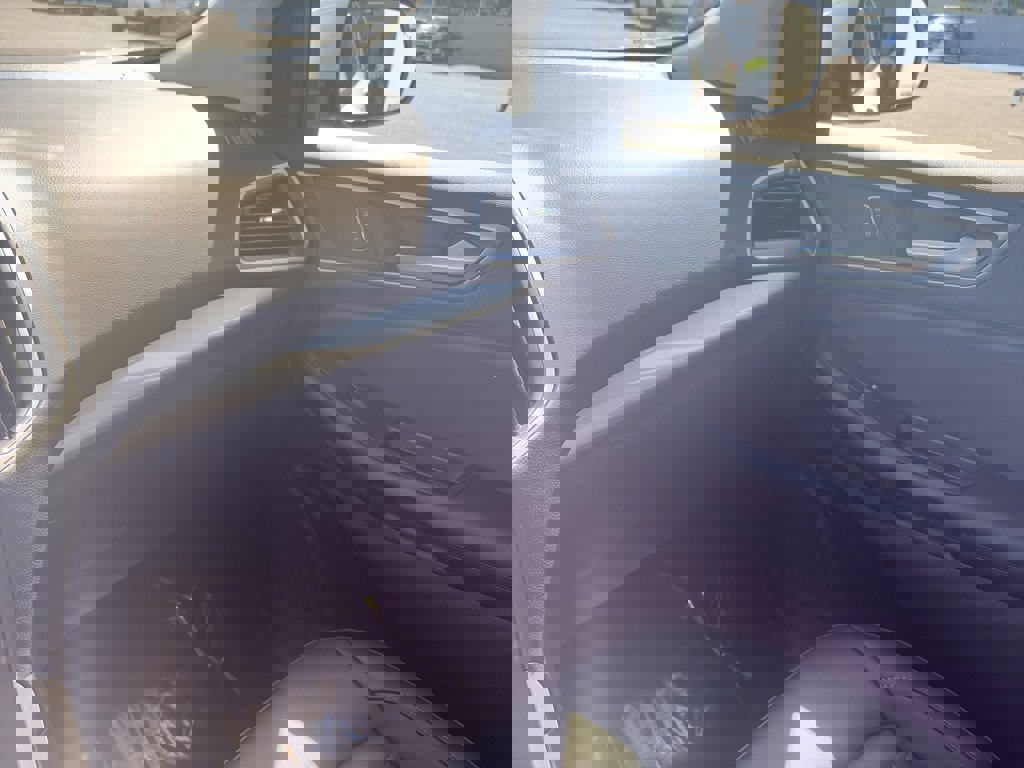 Used 2024 Ford Edge SEL w/ Convenience Package image 19