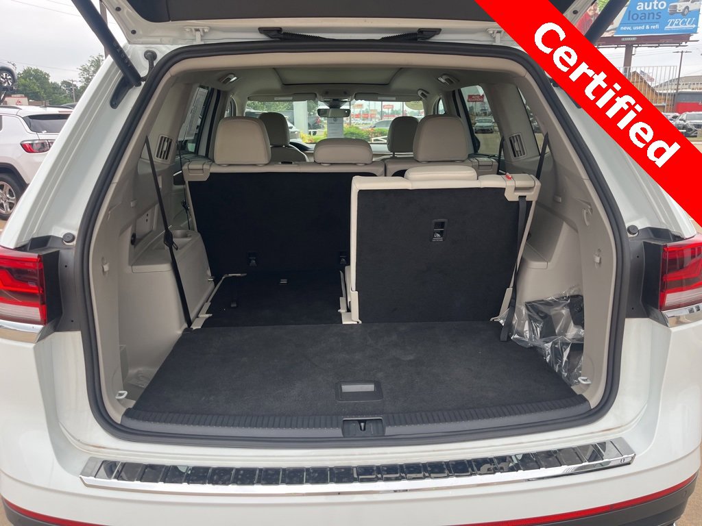 Used 2025 Volkswagen Atlas SE image 16