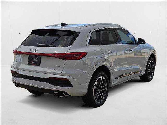 New 2025 Audi Q5 Premium w/ Premium Plus AWD/4WD image 2