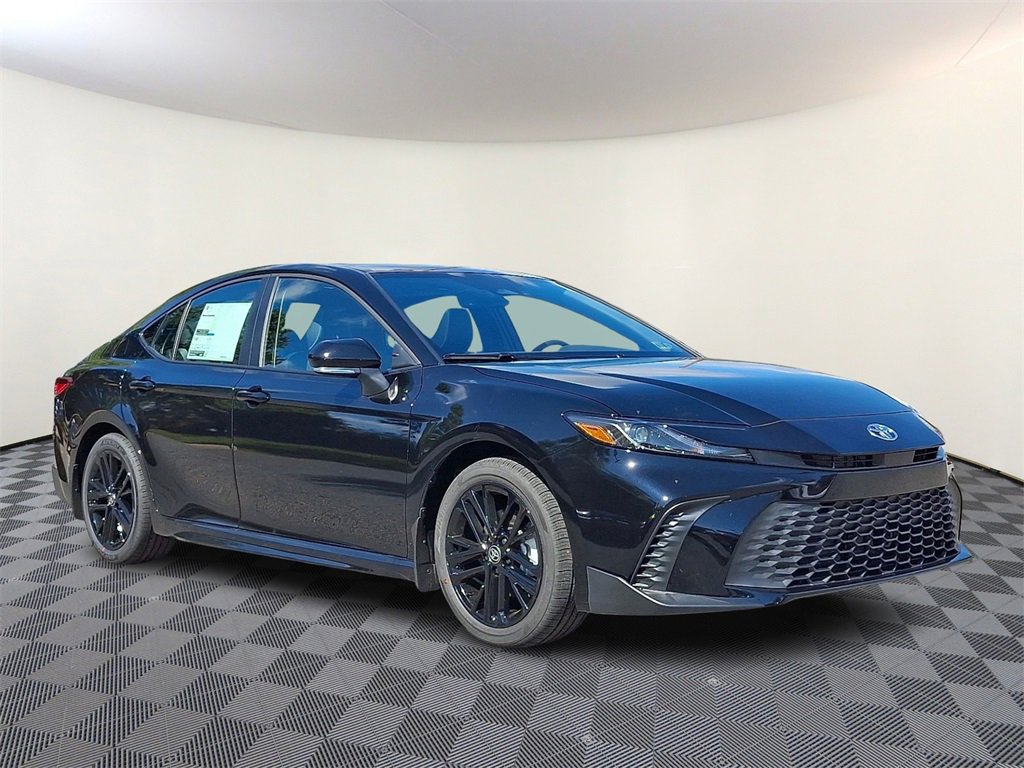 New 2026 Toyota Camry SE image 1