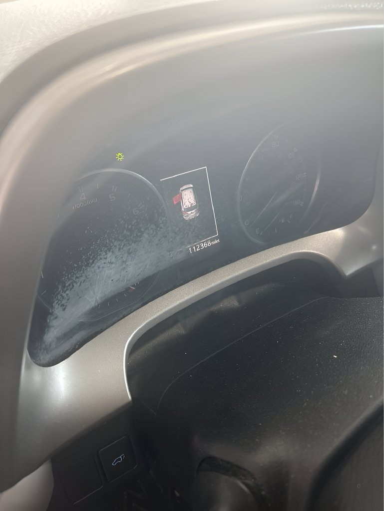 Used 2018 Toyota RAV4 Adventure FWD image 4