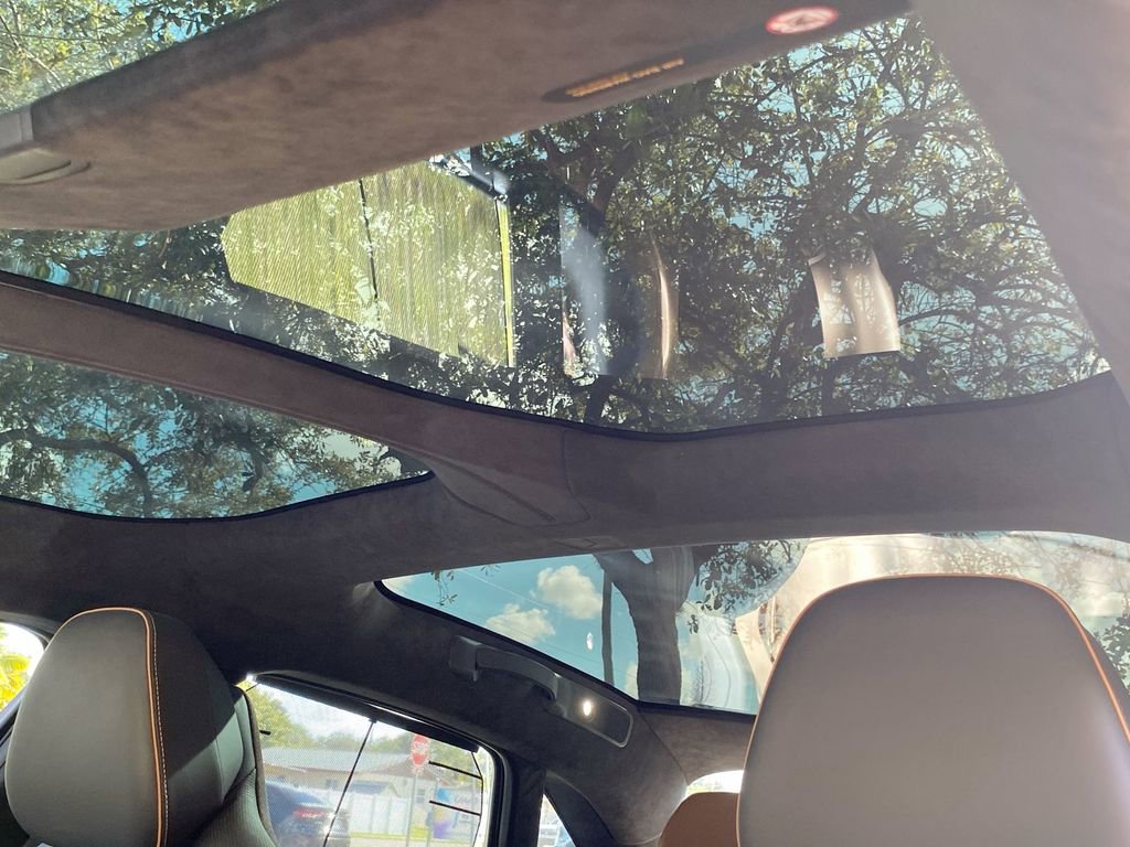 Used 2022 Lucid Air Grand Touring image 12