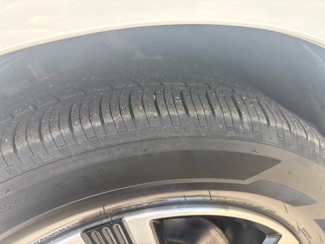 Used 2025 Nissan Sentra SV FWD image 26