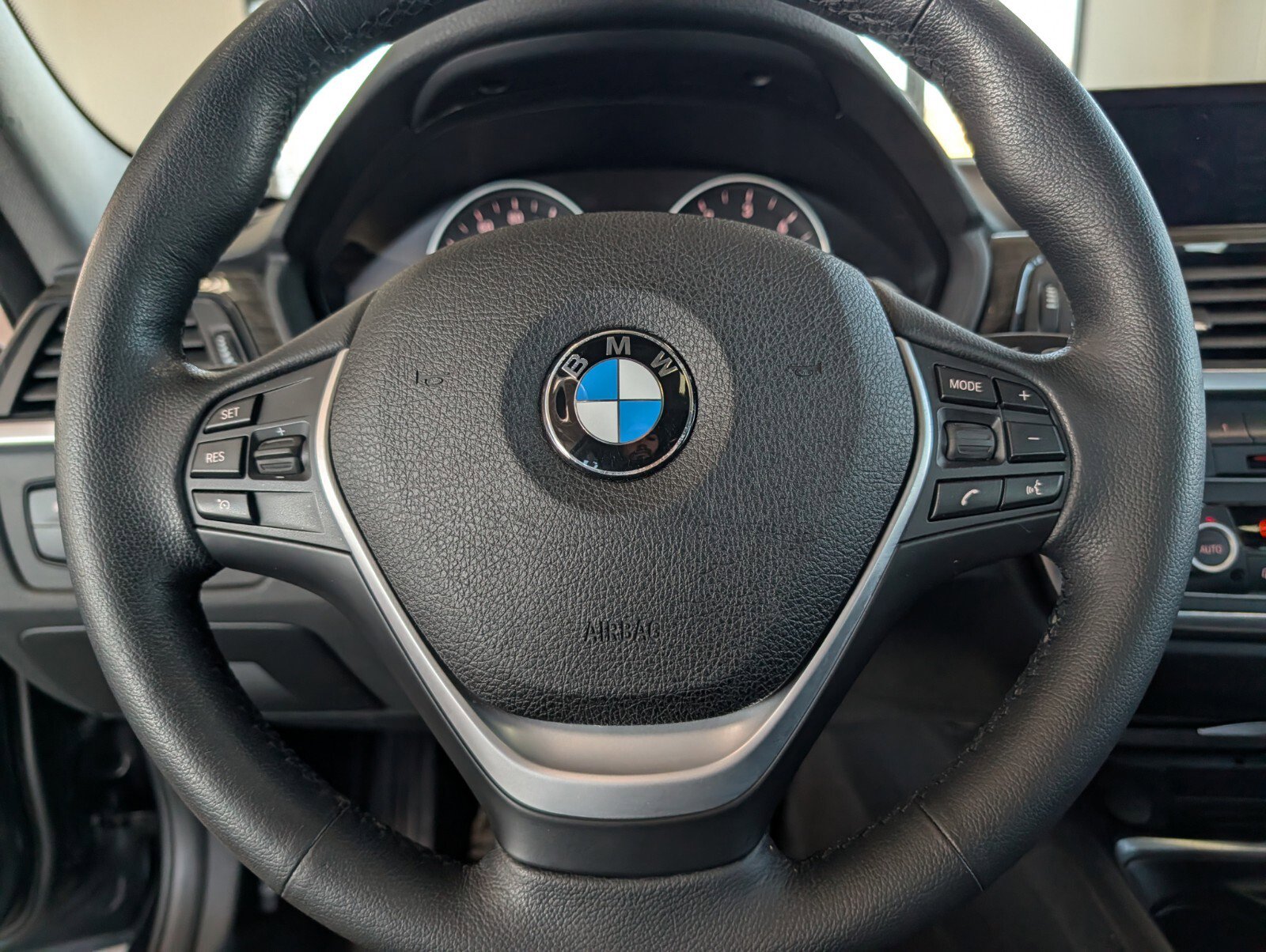 Used 2014 BMW 328d xDrive Sedan image 18