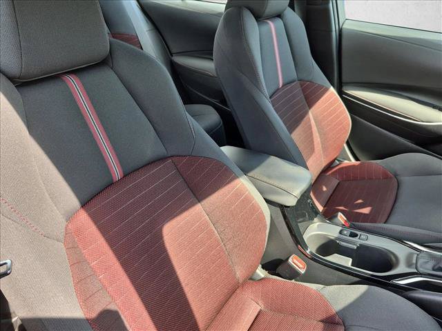 Used 2023 Toyota Corolla SE w/ SE Premium Package FWD image 20