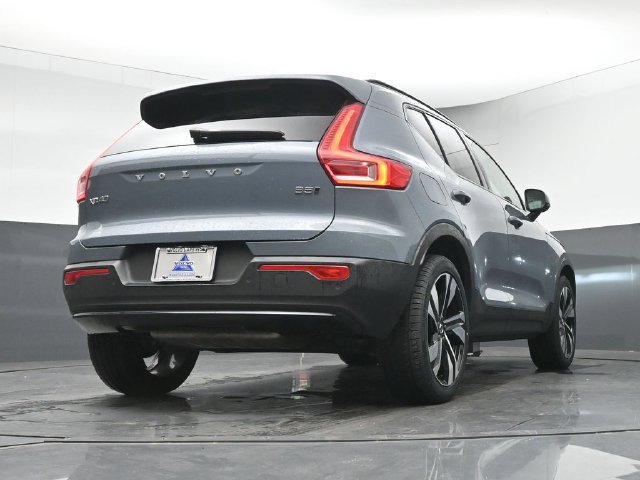 Used 2023 Volvo XC40 B5 Ultimate w/ Climate Package AWD/4WD image 42