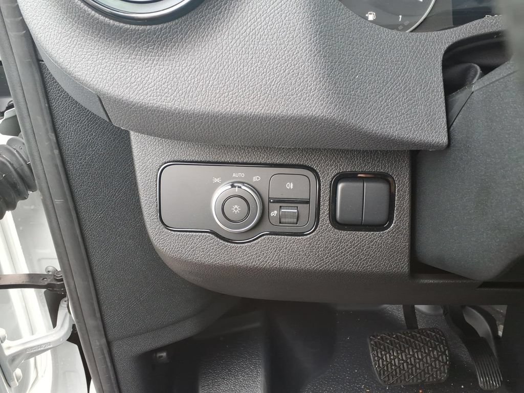 Used 2026 Mercedes-Benz Sprinter 2500 image 17