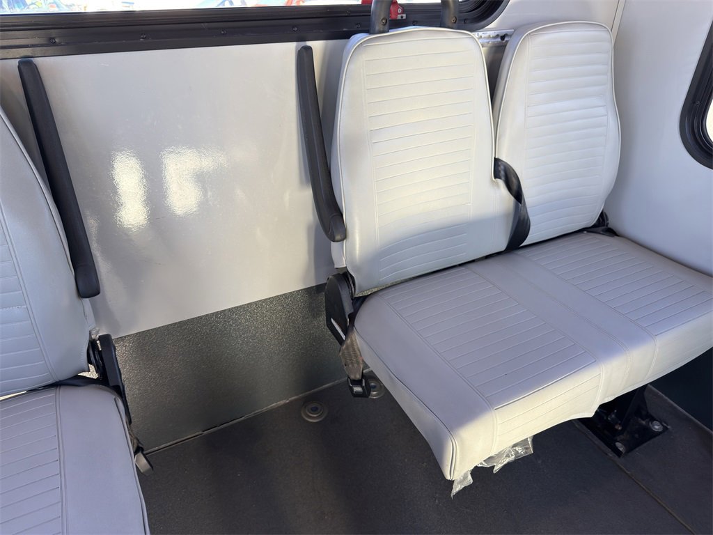 Used 2014 Chevrolet Express 4500 Base w/ Shuttle Bus Package image 32