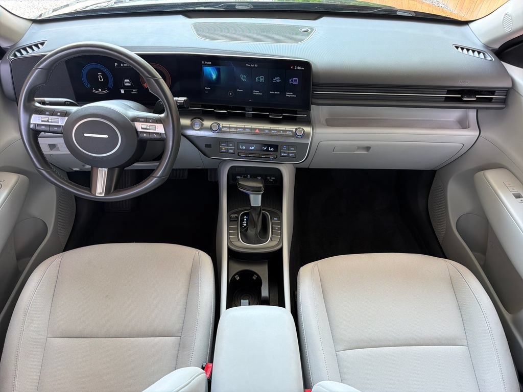 Used 2025 Hyundai Kona SEL FWD image 21