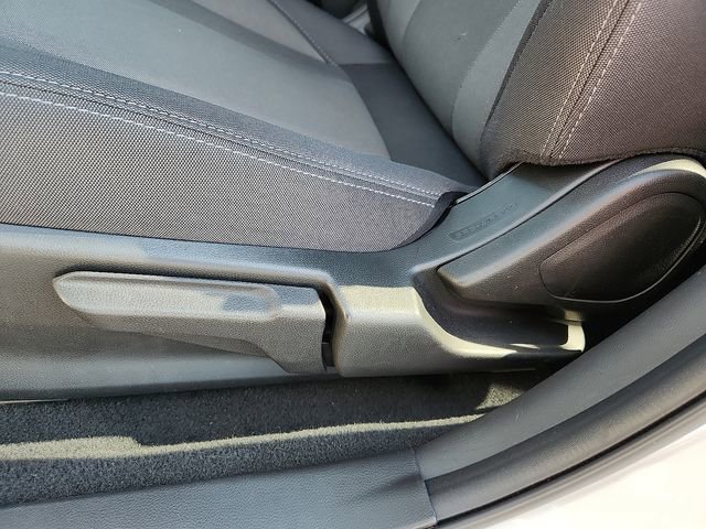 Certified 2025 Subaru Crosstrek 2.0i image 14