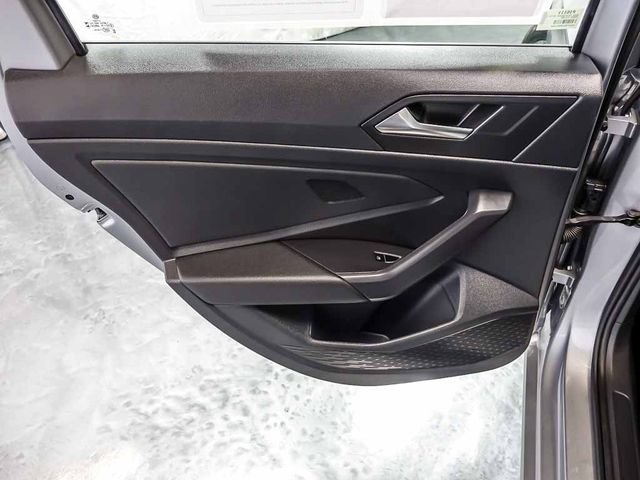 Used 2024 Volkswagen Jetta SE FWD image 26