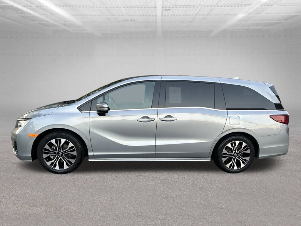 Used 2025 Honda Odyssey Elite image 2