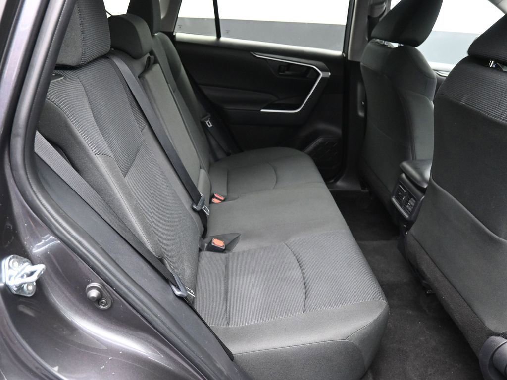 Used 2025 Toyota RAV4 LE image 23