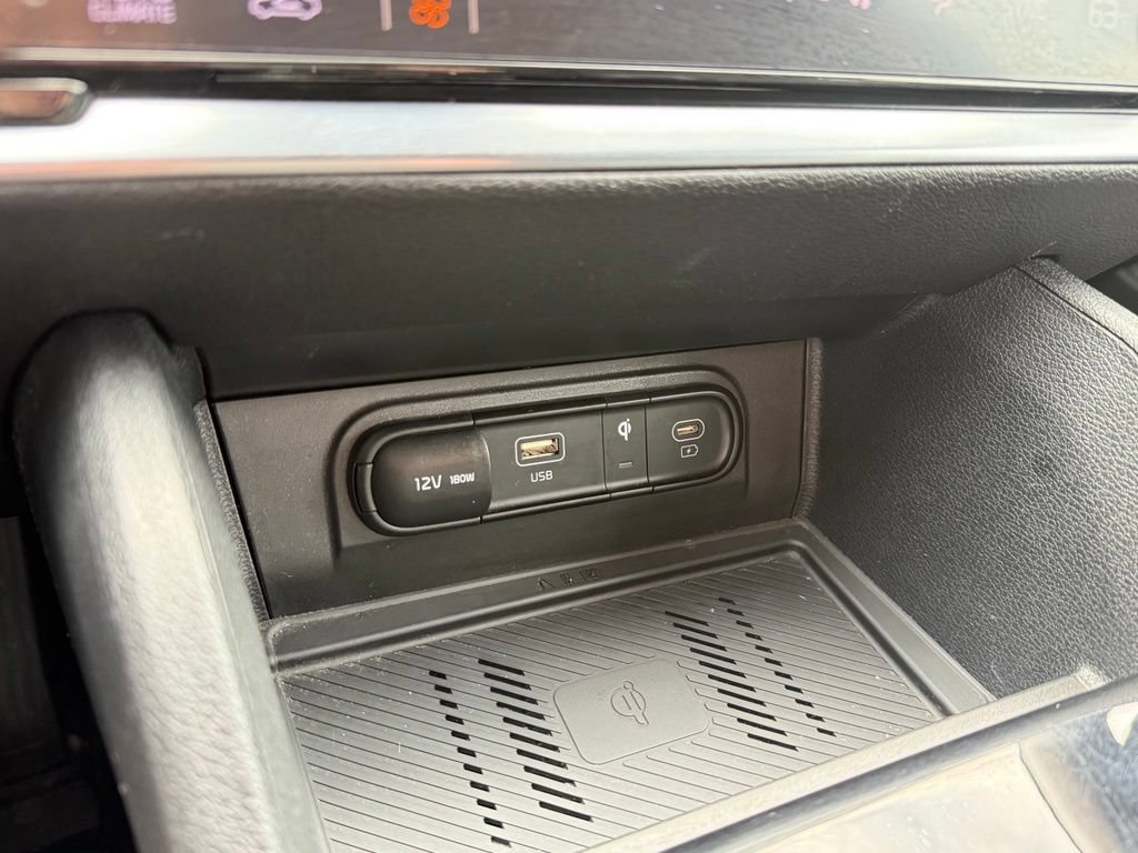 Used 2024 Kia Sportage EX FWD image 18