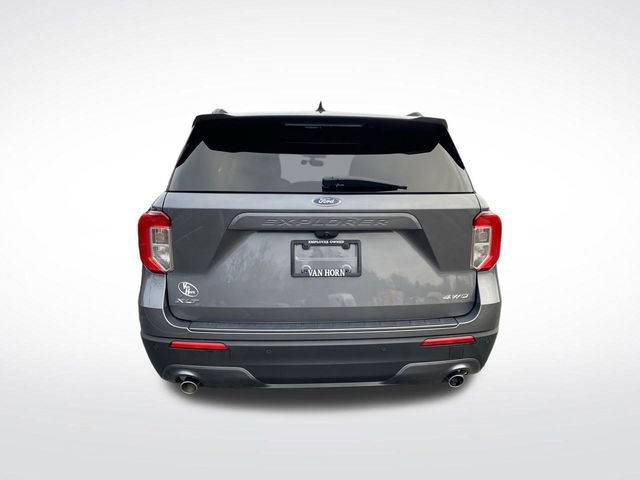 Certified 2022 Ford Explorer XLT w/ Equipment Group 202A image 12