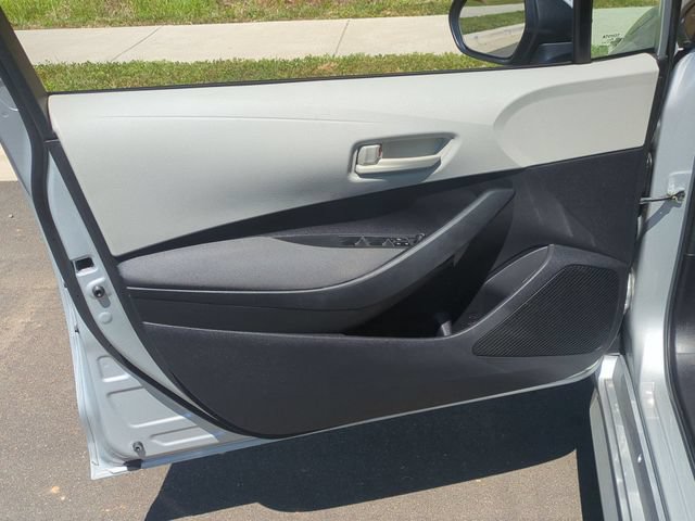Used 2022 Toyota Corolla L FWD image 30