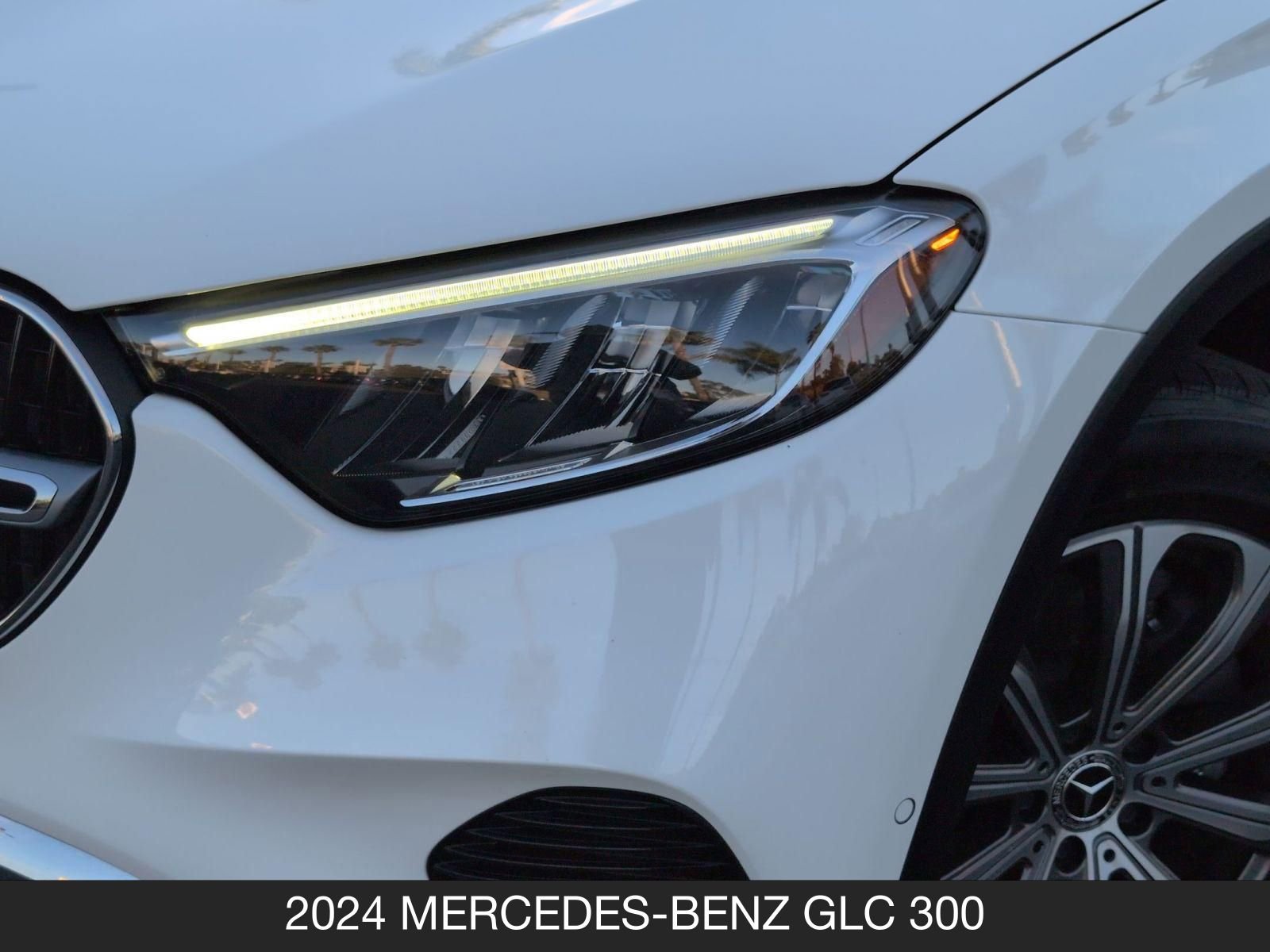 Used 2024 Mercedes-Benz GLC 300 4MATIC image 10