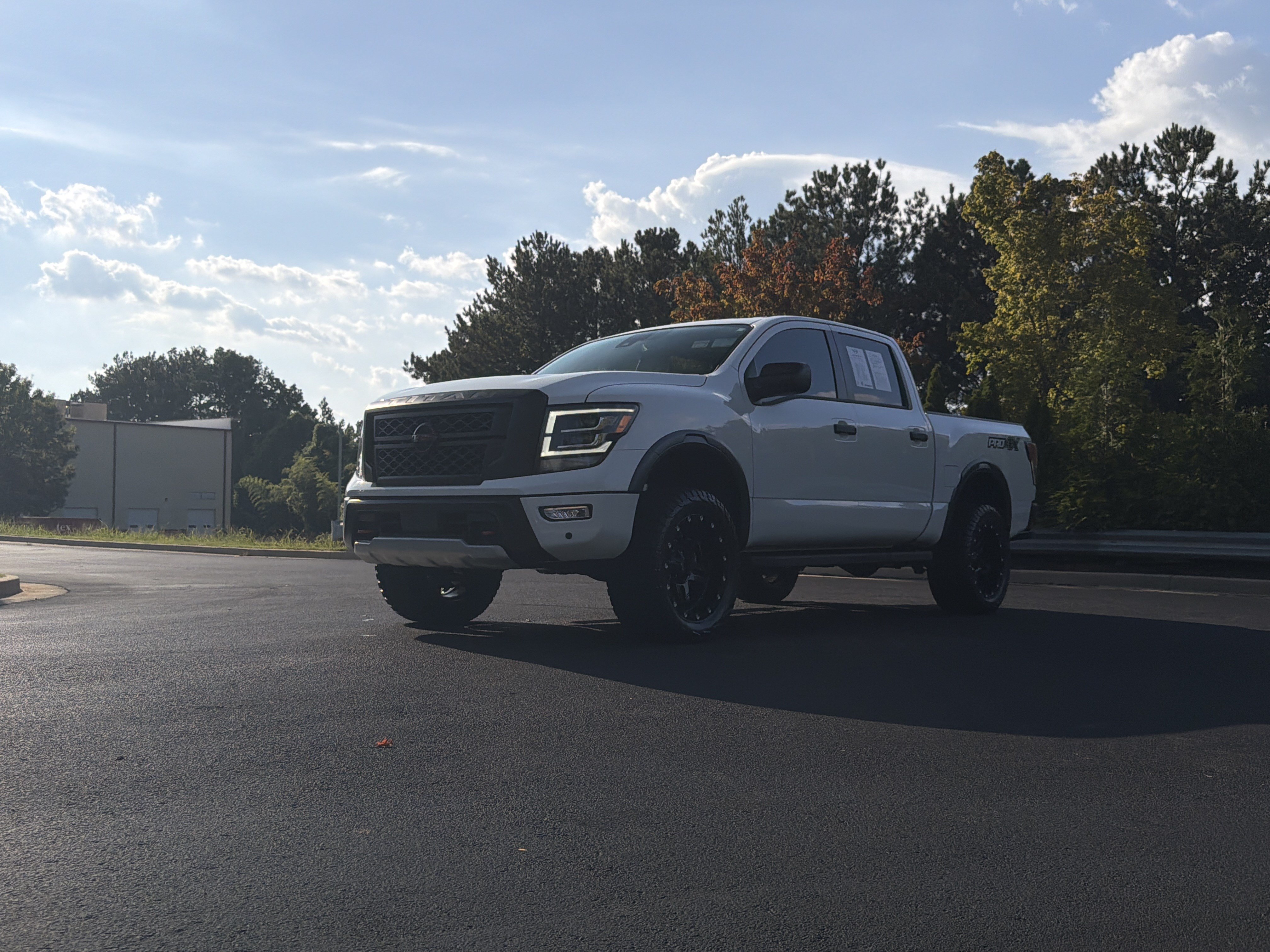 Used 2023 Nissan Titan PRO-4X w/ Pro-4x Utility Package AWD/4WD image 13