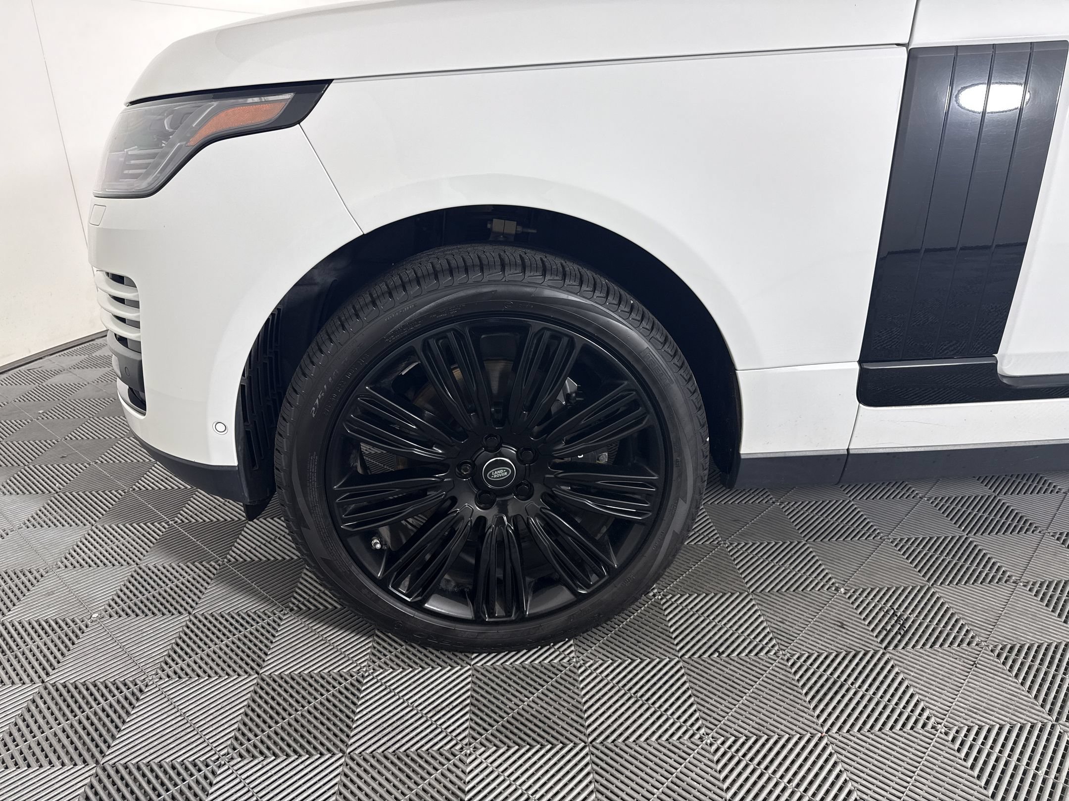 Certified 2019 Land Rover Range Rover HSE AWD/4WD image 13