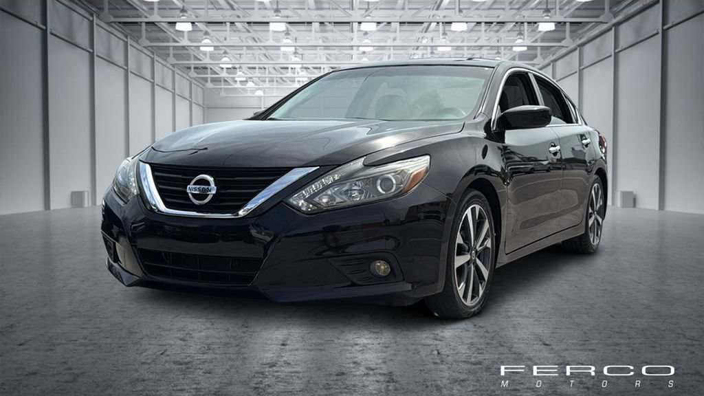Used 2017 Nissan Altima 3.5 SR FWD image 1