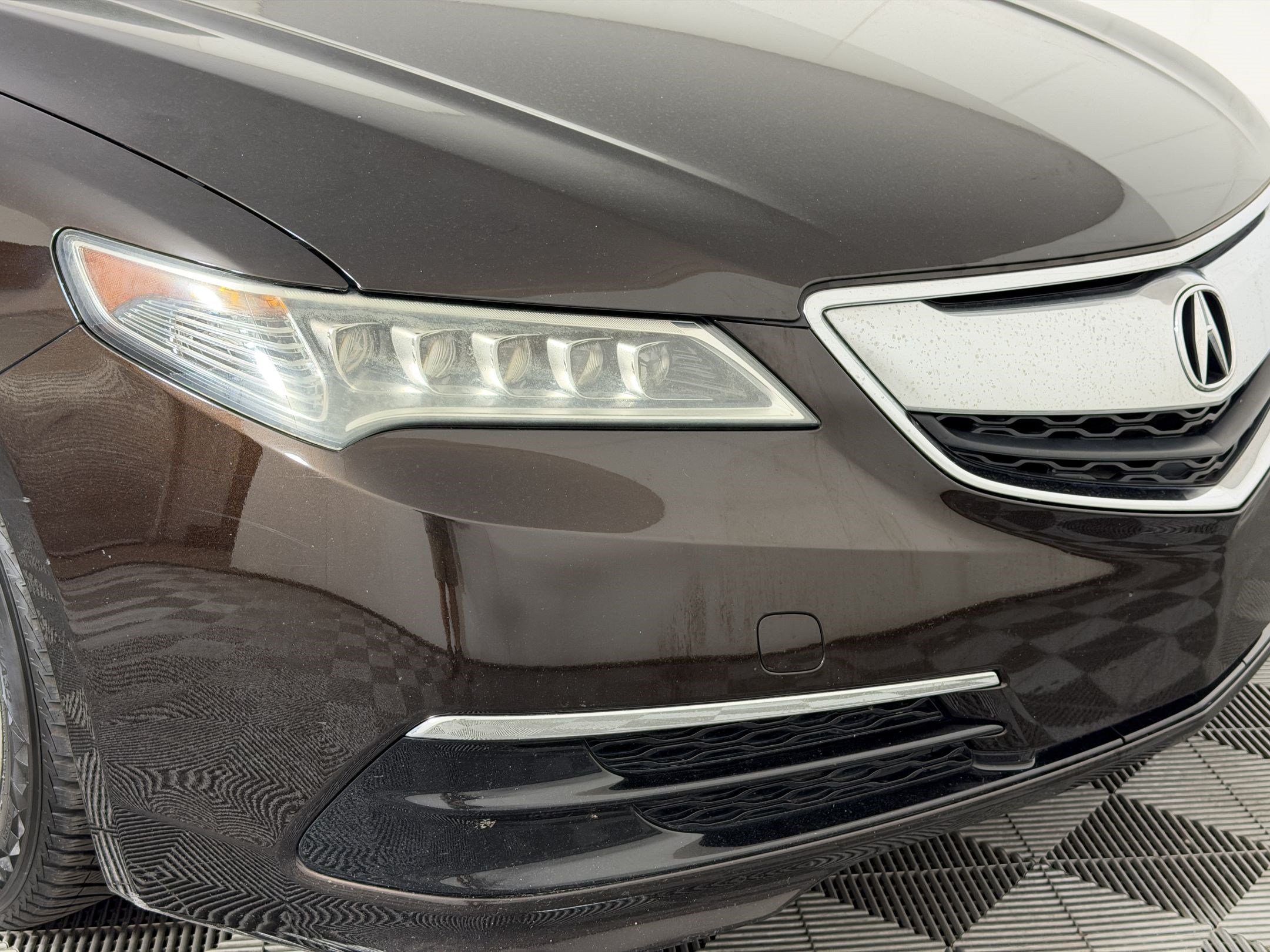 Used 2015 Acura TLX w/ Technology Package FWD image 12