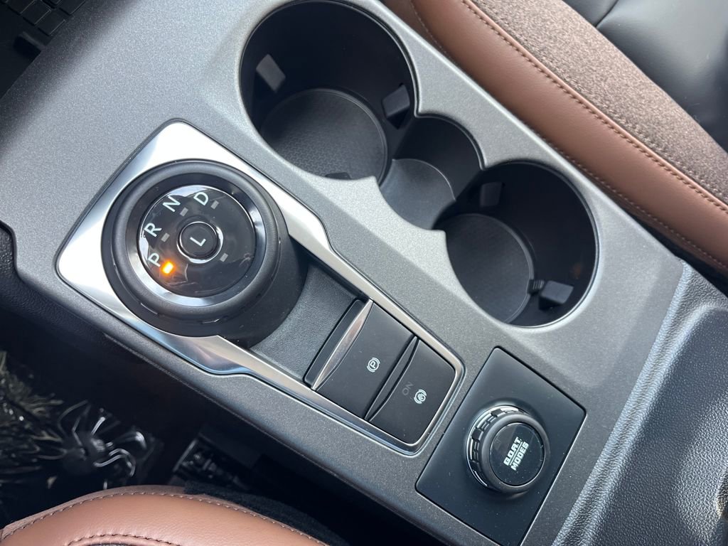 New 2025 Ford Bronco Sport Outer Banks w/ Topo Graphic Package image 9