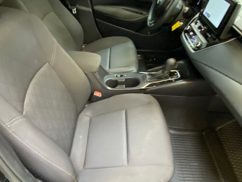 Used 2026 Toyota Corolla LE FWD image 25