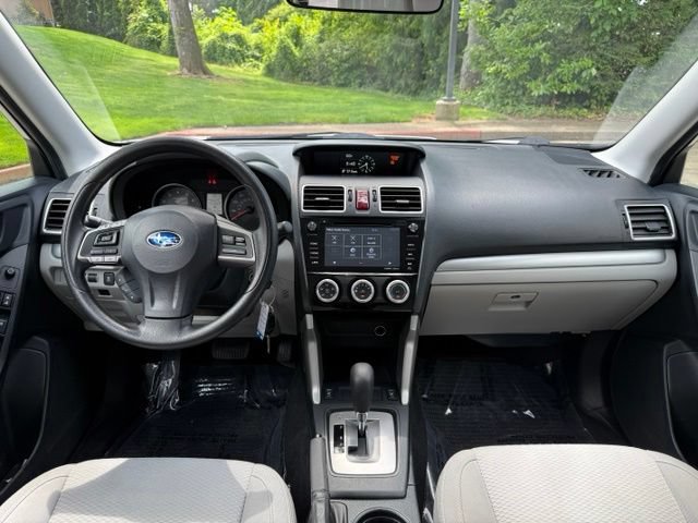 Used 2016 Subaru Forester 2.5i Premium w/ All-Weather Package AWD/4WD image 10