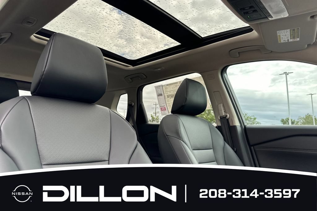 New 2026 Nissan Rogue Dark Armor AWD/4WD image 18