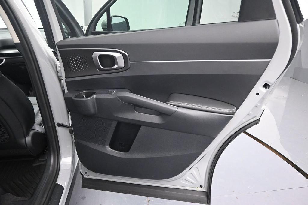 New 2026 Kia Sorento S w/ S Panoramic Sunroof Package FWD image 21