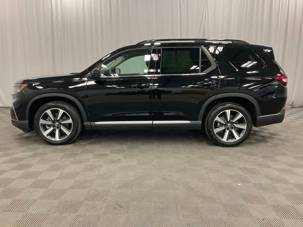 Used 2023 Honda Pilot Touring image 12