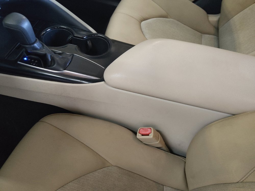 Used 2018 Toyota Camry LE w/ Convenience Package FWD image 26